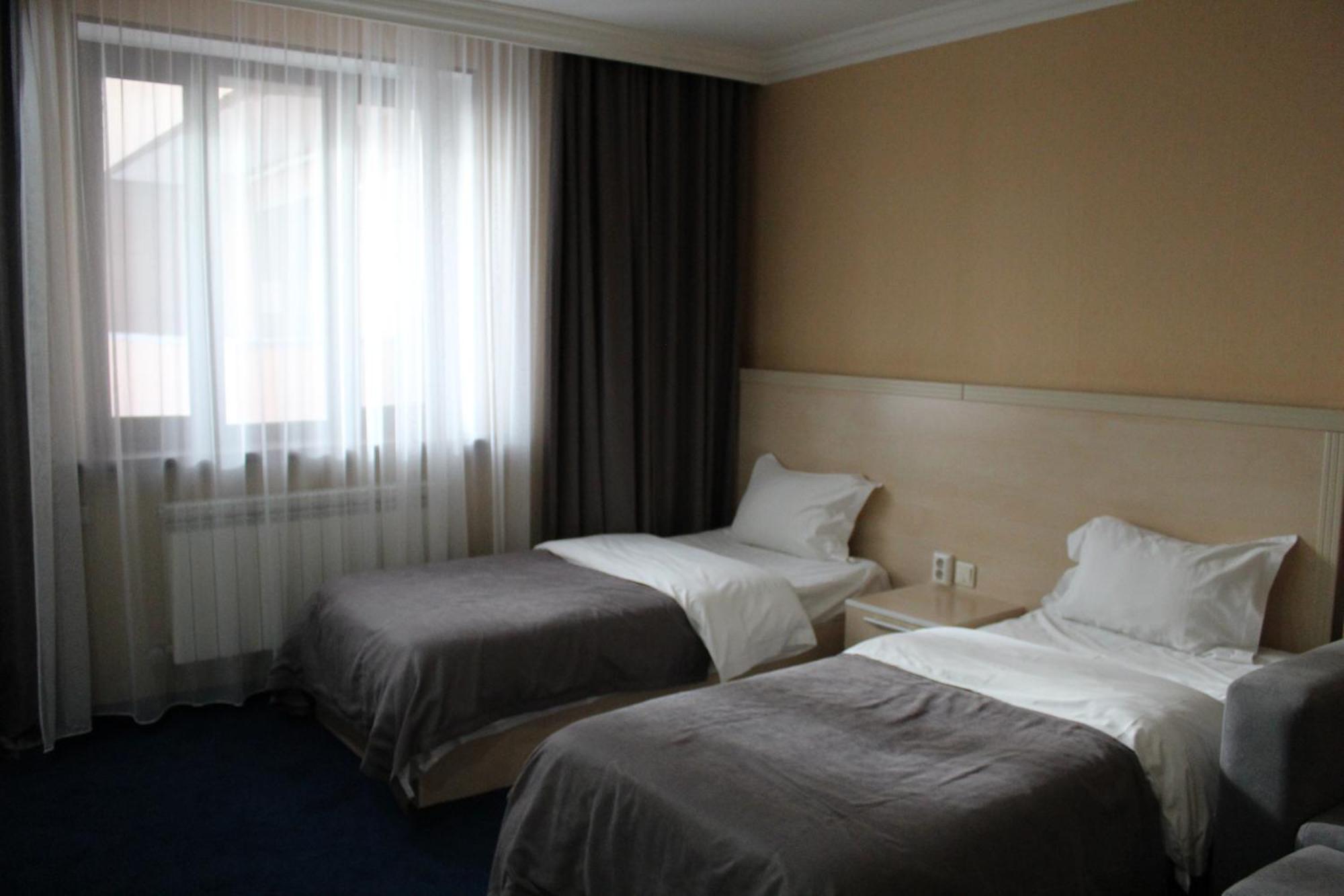 King Hotel Astana Exterior foto